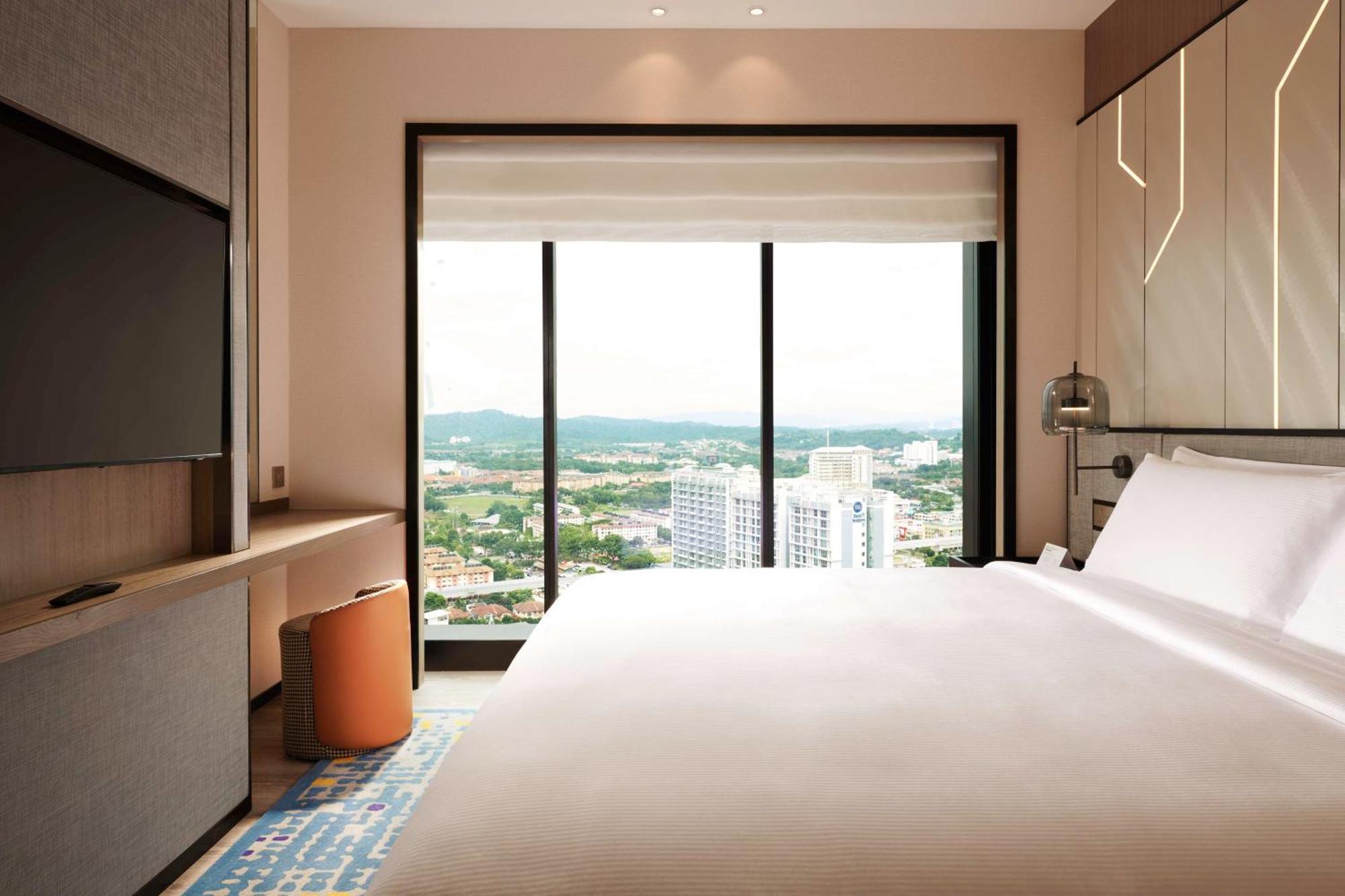 Doubletree By Hilton Shah Alam I-City Eksteriør bilde Deluxe Room