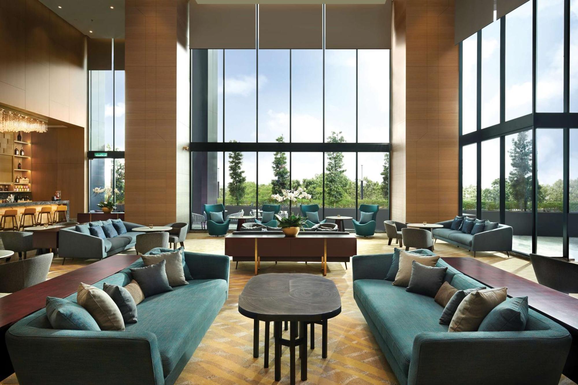 Doubletree By Hilton Shah Alam I-City Eksteriør bilde The lobby of the hotel